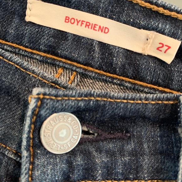 Levi’s Boyfriend Jeans - Picture 5 of 7